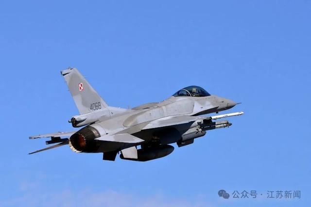 奇异果体育-美国驻秘鲁大使：秘鲁采购的F-16战机2029年交付；秘鲁总统称推迟购买，两名部长因此辞职，秘鲁及美国官员：推迟购买危及秘鲁国家安全
